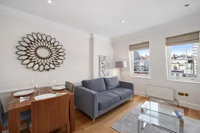 Image de Cozy 2-Bedroom Apartment in Mayfair