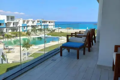 Image de Modern 2 Bedrooms Serviced Apartment - Pool & Sea View