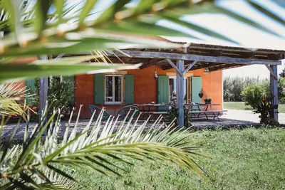 Image de Gîte de charme entre Saint Rémy de Provence et Avignon