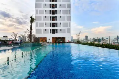 Image de Cozy 3 Br Free Pool, 5 mins to Bui Vien st and D. 1