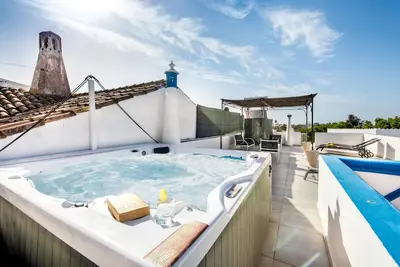 Image de 2 Bedroom House With Jacuzzi and Private Pool