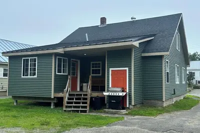 Image de Direct Trail Access! Downtown - Full Home!