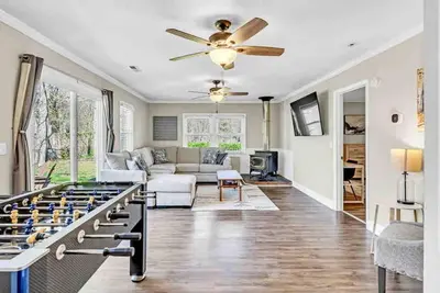 Image de 2 Living Rooms+ K be +, Secret Room, central local