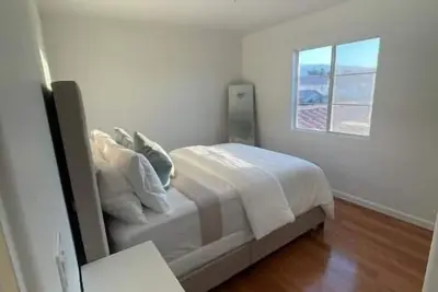 Image de Entire home 5 mins from festival!