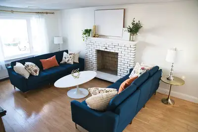 Image de 3br/2ba Chic and Tranquil Magnolia House Near Boston