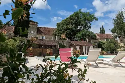 Image de 4 persons all confort in preserved natural environment next Dordogne and Lot