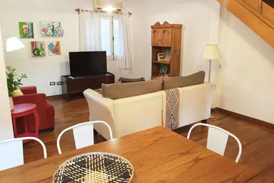 Image de Lindísimo y tradicional duplex en complejo privado