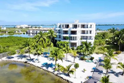 Image de Brahma Blue Belize Penthouse 3-Bed/3Bath #1