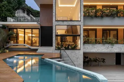 Image de New Luxury Modern Beachside Villa  Walk to the Ocean in 10 Min