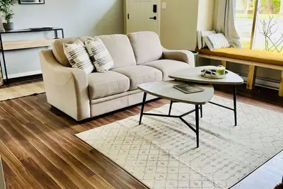 Image de Cozy Two Bedroom with Hot Tub