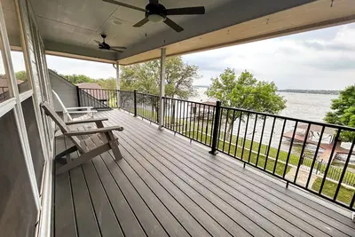 Image de New! Home w/Private Dock & Lake view!