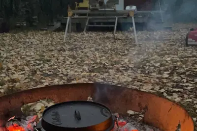 Image de Experience an Ultimate Rustic Getaway!