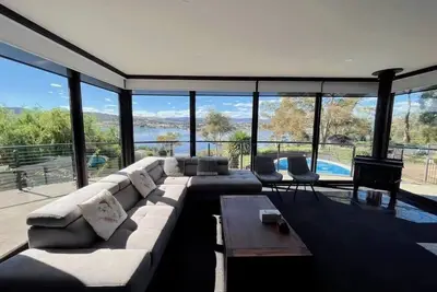Image de Peaceful house with great ocean & mountain view!