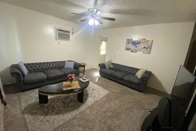 Image de Cozy duplex home, 2 mins from Miami U and downtown.