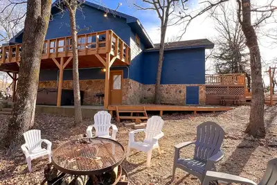 Image de Hot Tub-Discover Lake of the Arbuckles area in Sulphur.