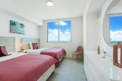 Image de spacious Apt 2b free parking