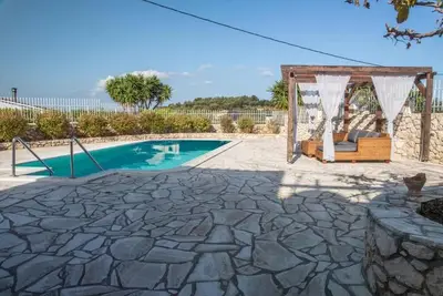 Bh409 - R - Villa Chania