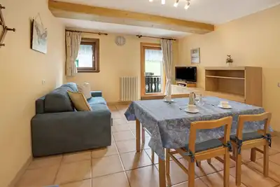 Image de Appartement 'Bait Dal Cucù App Plascianet' avec vue sur la montagne, jardin partagé et Wi-Fi