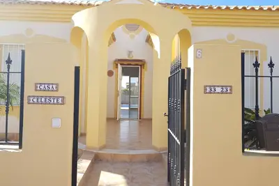 Image de Maison de vacances \"Celeste avec piscine privée\", bain à remous et Wi-Fi