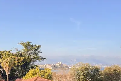 Image de 33. A bright 3-room apartment with a lovely terrace & parking