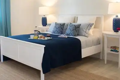 Image de Oceanfront 3Bed w/ Private Patio & Garden - 5b