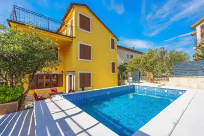 Image de Maison de vacances Selce pour 2 - 8 personnes avec 4 chambres à coucher - Maison de vacances