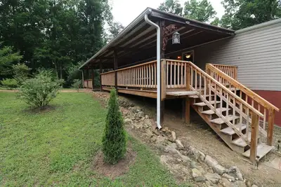 Image de Cozy Tennessee Plateau home. Furnished outdoor living with 1g Wi-Fi