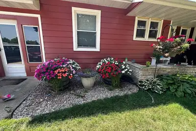 Image de House Available for Eaa. Perfect for those with children or dogs.