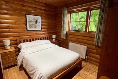 Image de 'elm' Countryside Log Cabin With Private Hot Tub