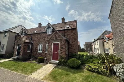 Image de Stunning Coastal Cottage - Sleeping 5 in 2 Bedrooms - Pool and Beach Access Included.