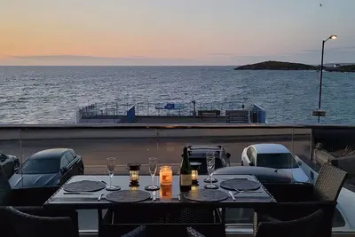 Image de 2026 reductions! Luxury 2 bed apartment, stunning views over Fistral Beach