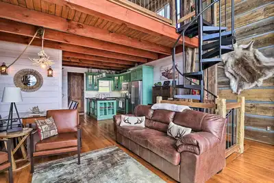 Image de Lakefront Lewisburg Vacation Rental w/ Deck!