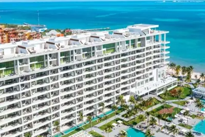 Image de 3 Bdrm Beach Rooftop Penthouse/ Limousine Service