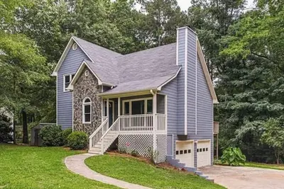 Welcome to Harmony House with newly added firepit!