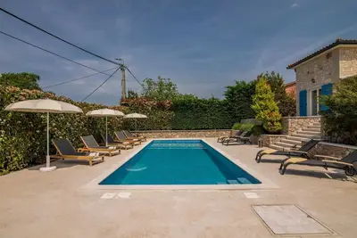 Image de Maison Augusta (63851-K1)