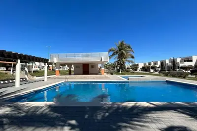 Relaxing house with pool & self check-in