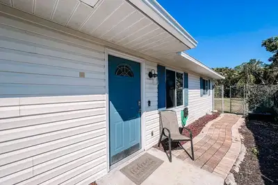 Image de Cozy Home in Heart of Estero