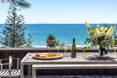 Image de Black Bach - Onetangi Beach Views