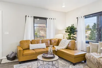 Image de Awesome Family Home Now with Ac!