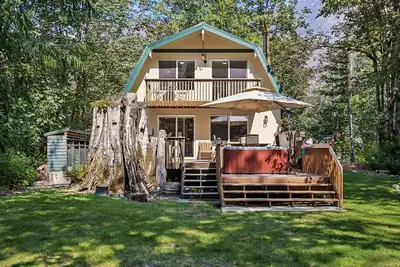 Image de Owl Be Back 2. 0 private riverfront getaway