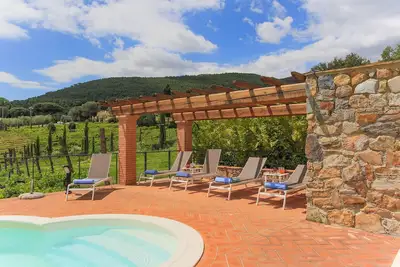 Image de Villa / Independent home à Vicopisano avec 4 chambres à coucher, 8 couchages