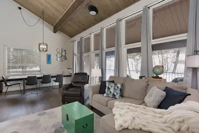 Image de The Honeycomb (#768) |On Golf Course - Ac/Pool/Hot Tub - 10 min to Ski