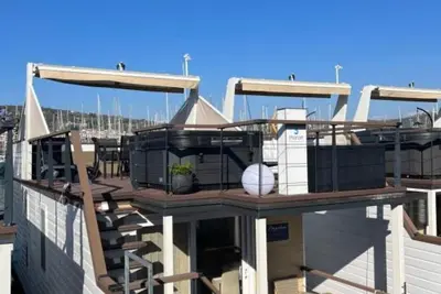 Image de Floating Sea House Marea