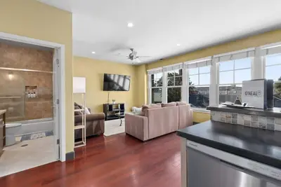 Image de Capitola Village Retreat with Garage!