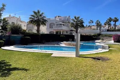 Image de South facing Los Dolses bungalow - comm pool Ld186