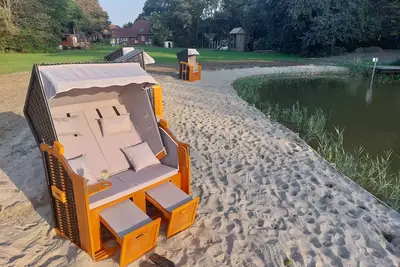Image de Ferienwohnung Fesche Äsche Parkähnliches Grundstück Fußläufig zum Meer!