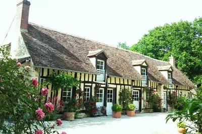 Image de Charming half-timbered house in the heart of the Orléans forest