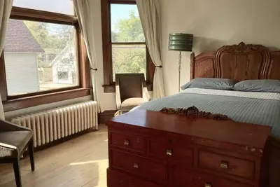 Image de Spacious Home in Marquette!