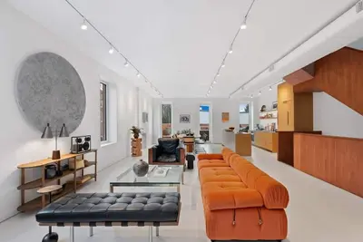 Noorman by RoveTravel | 4br Greenpoint Duplex