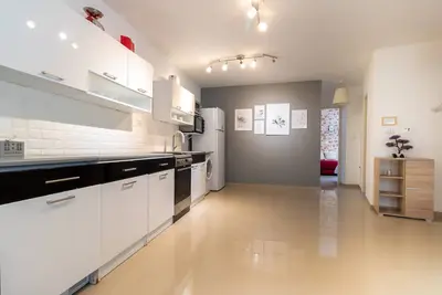 Heart of Geula T3 Apartment